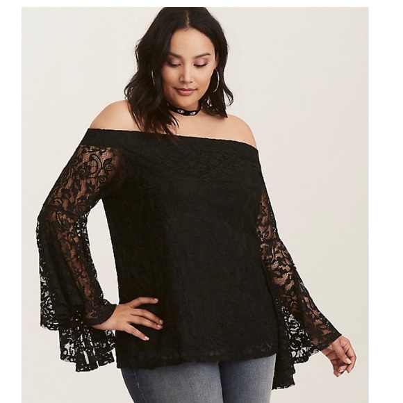 torrid Tops - Torrid NWT lace cold shoulder top size 1